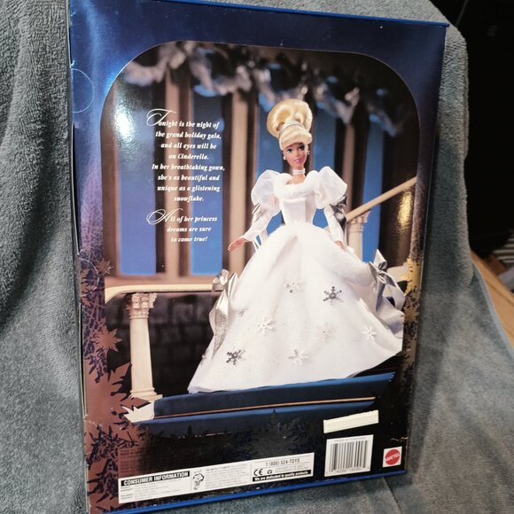 NEW 1996 Disney Holiday Princess Cinderella Doll Special Edition Mattel 16090 - Picture 8 of 11